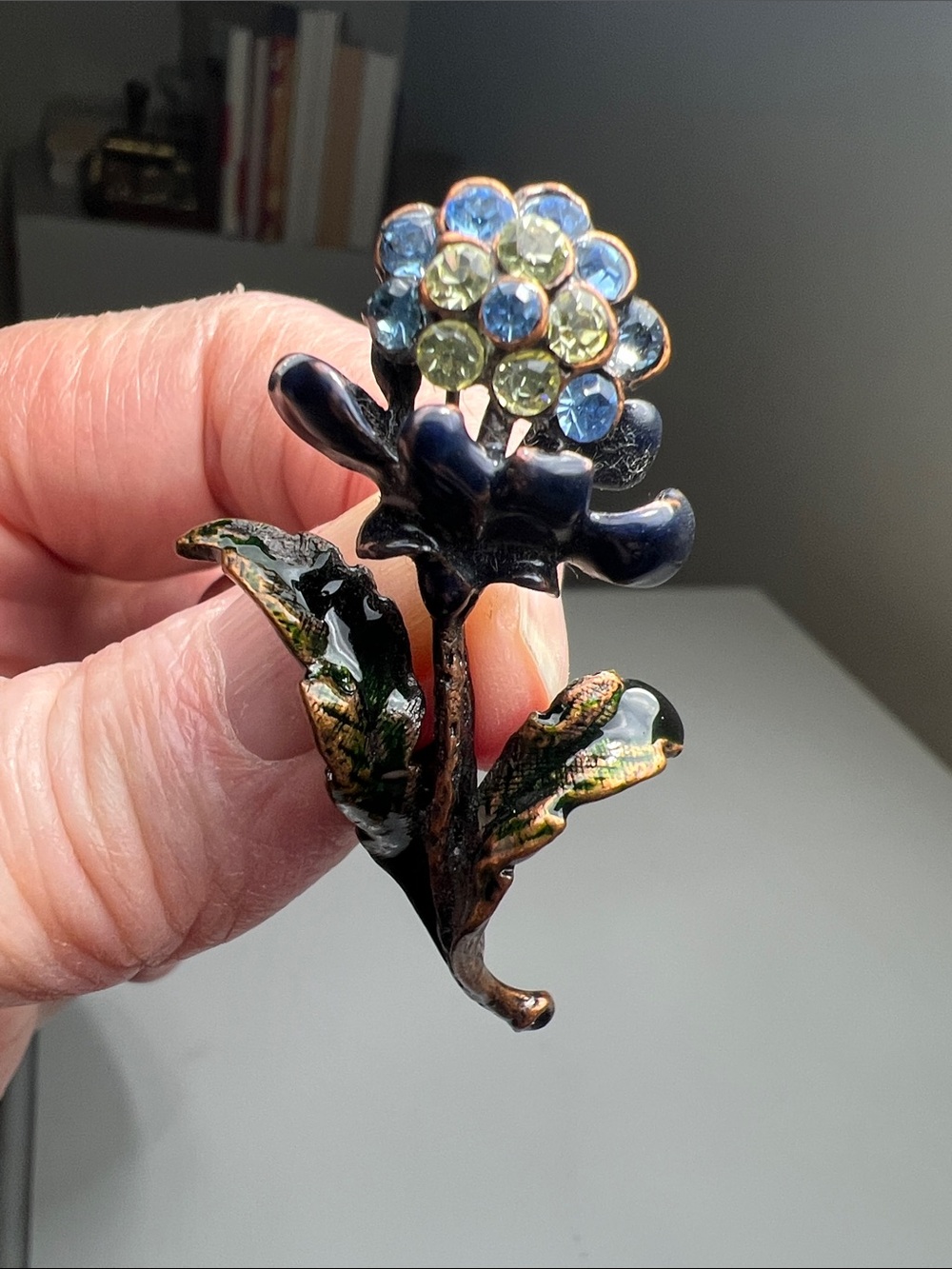 Beautiful Vintage Floral Crystal Brooch in Navy, Blue & Green - Estate
